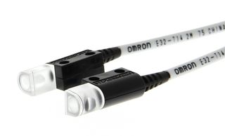 OMRON INDUSTRIAL AUTOMATION E32-T14 5M